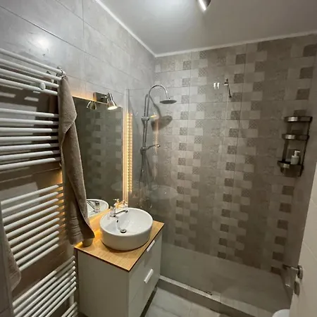 Pearl Luxury Apartment Near Presidential Palace Bucureşti Exterior foto